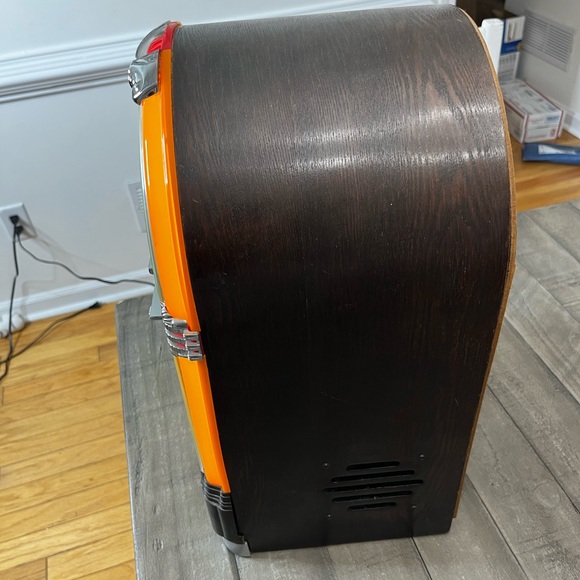 Wurlitzer Jukebox WR-18 Mini Bubbler FM CD Player Boombox System - Picture 6 of 9